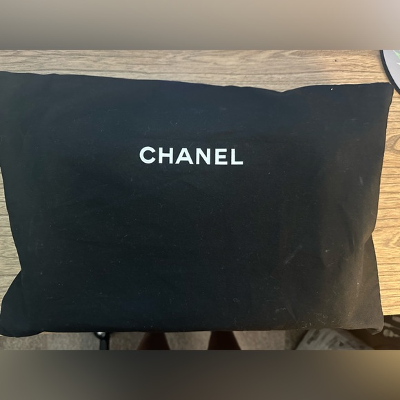 Chanel Medium Boy Bag 🦄 - Picture 12 of 12